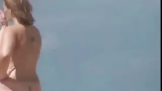 Horny milf Briana Banks-ը հաճույք է ստանում եռյակի սեքսից