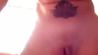 Busty dick սոված Diamond Kitty ստանում է իր pussy licked է պատշգամբում